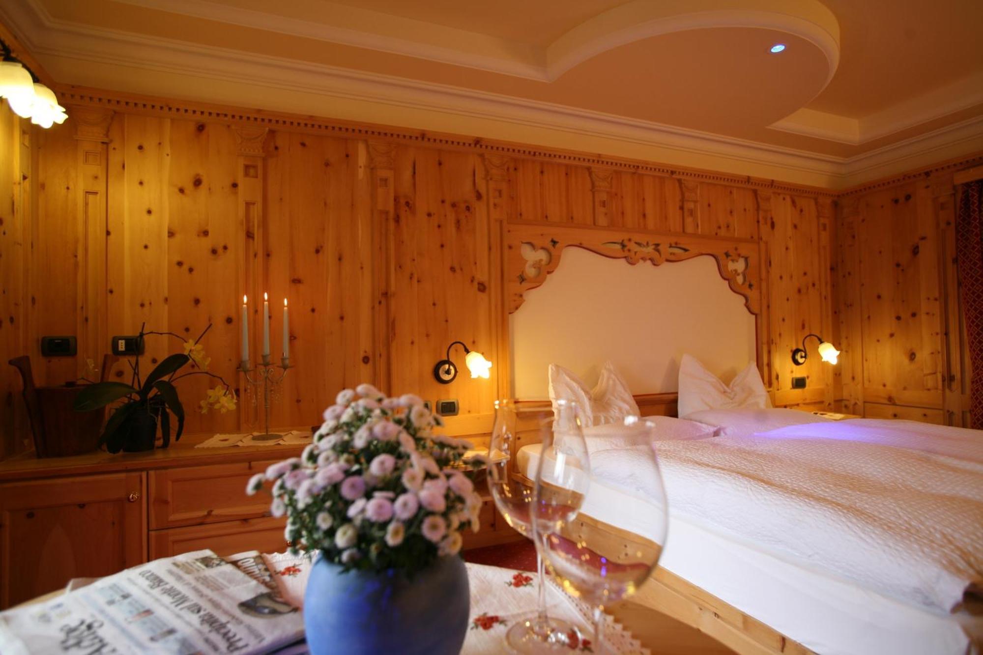 Hotel Bellavista Canazei Buitenkant foto